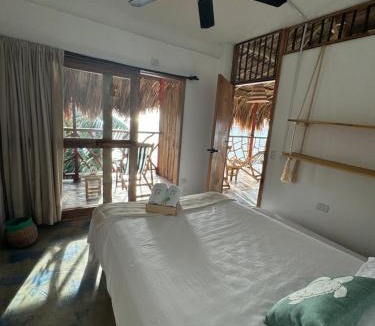 Rincon Hotel | Cabaña Punta Coral