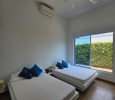 Melgar House | Girardot Casa estilo mediterraneo con piscina privada