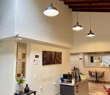 La Aguacatala Hotel | Hotel 12 Nights