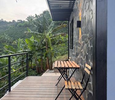 Palestina Ski Chalet | Luxury Cabin in the Coffee Landscape with Pool