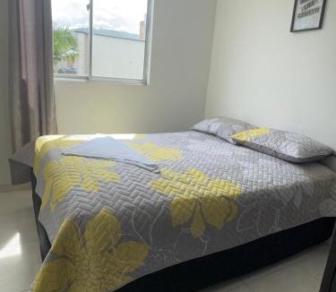 Pitalito Apartment | Amplio Apartamento Parqueadero y Piscina Cerca al CC Gran Plaza