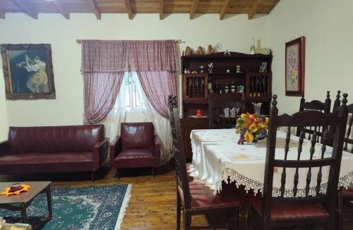 El Carmen de Viboral Ski Chalet | Finca Villa Isaura, Carmen del Viboral