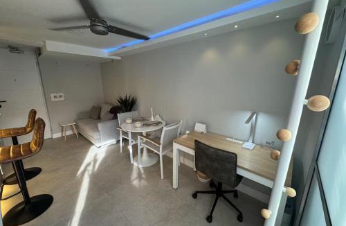 Medellin Apartment | Luxury Apartment Jacuzzi Air Conditioning Fireplace and King Bed