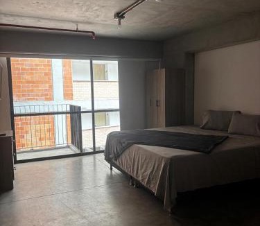 La Candelaria Apartment | Encantador Loft urbano en el corazón de Medellín