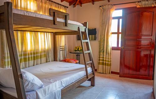 Viterbo Hotel | HOTEL PORTAL DE VITERBO Y RESTAURANTE LA FONDA