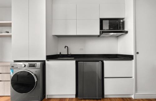Chico Norte III Apartment | FH - Minimalist studio in Chico - Bogota