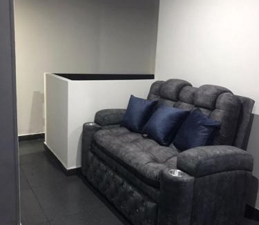Kennedy House | Pequeño acojedor, confortable con baño independiente