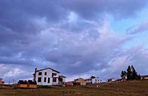 Guatavita Cabin | Hospedaje Guatavita cabaña tippie