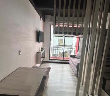 La Castellana Apartment | Moderno y Acogedor Loft en Zona Norte Calle 100, Parqueadero gratis