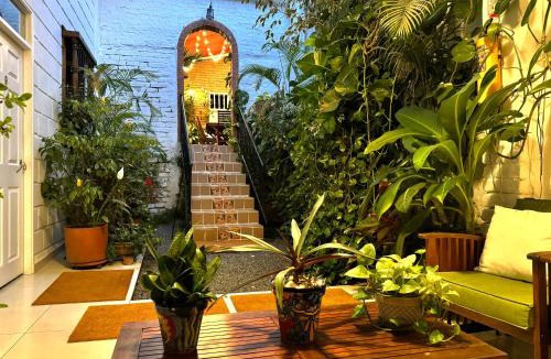 San Antonio House | Casa Ruta Sur