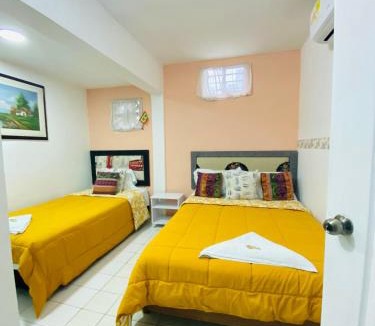 Crespo Hotel | House Marfito Airport