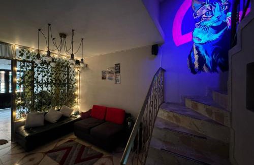 Engativa House | Gato Neon Hostel