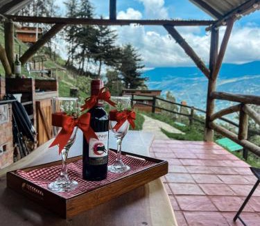 Gama Other | Glamping La Kumbre T con vista a las montañas