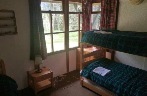 Ubate House | Hermosa cabaña 4hab en bosque! Wifi, lote 7000m2