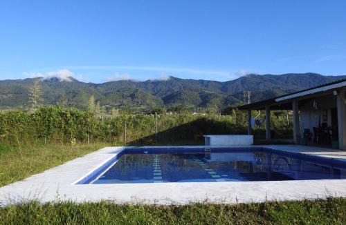 Darien House | Casa Campestre Lago Calima