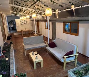 Guican House | Güicani Hostel