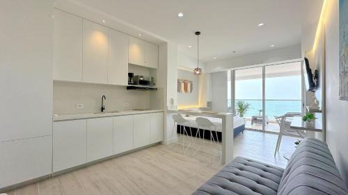 Urbanizacion Eliana Apartment | CB821 | Apartamento de lujo Vista al Mar Piscina