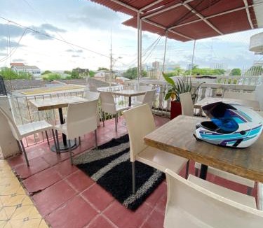 Cartagena House | Hostal Familiar Caribbean Blue