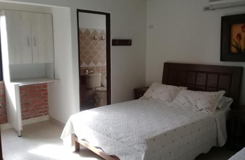 Caucasia Hotel | Hotel Frutas del Lago
