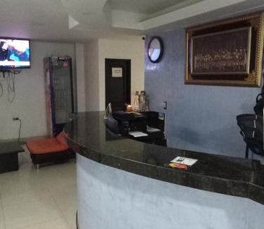 Chaparral Apartment | Hotel Fontana