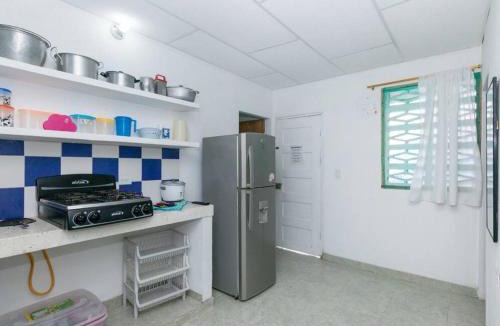 San Antero Apartment | Acogedora cabaña cerca al mar con hamaca