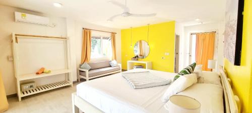 Guachaca Hotel | Blue Mango Beach Hotel