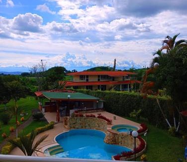 Quimbaya Hotel | Finca Hotel el Amanecer