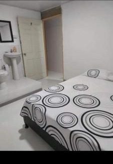 Yumbo House | Hostal y restaurante la estancia del viajero