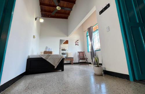Puerto Triunfo House | Cabaña La Aldea - Santorini Colombiano