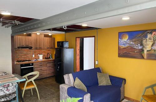 Cajica Apartment | Container convertido en acogedor apartamento
