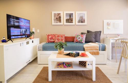 Usaquen Apartment | The Petit Flat - Bright & stylish studio apartment near Unicentro