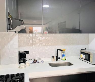 Cartago Apartment | Lujoso Apartamento para Vacaciones y Negocios