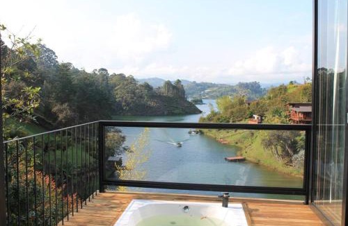 El Penol Ski Chalet | Cabaña con jacuzzi y acceso al embalse - Portum II