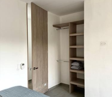 La Mesa House | CASA PALMANOVA CON PISCINA EN LA MESA