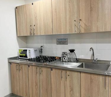 Chapinero House | Habitacion amoblada con baño privado.