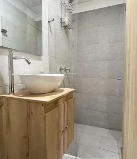 Chapinero House | Habitacion amoblada con baño privado.