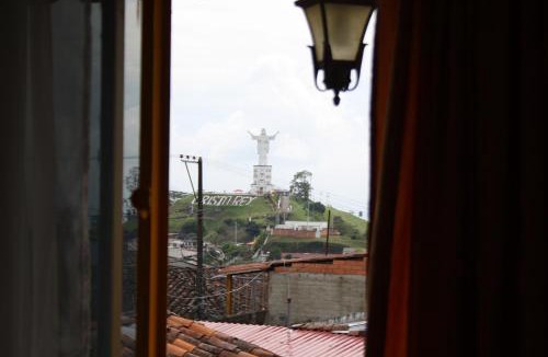 Belalcazar Hotel | Hotel Balcón Plaza