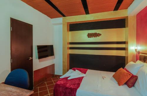 Los Naranjos House | Casa Los Naranjos Hostal