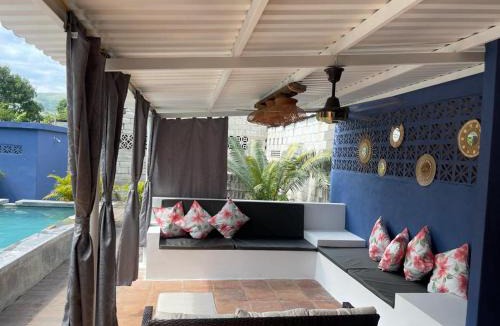 Guaduas House | Casa azul Honda