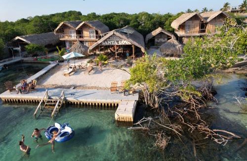 Isla Tintipan Hostel | Santa Lova Eco-hostel Isla Tintipan