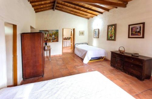 Marinilla Villa | Casa finca amplia y acogedora en Guatape