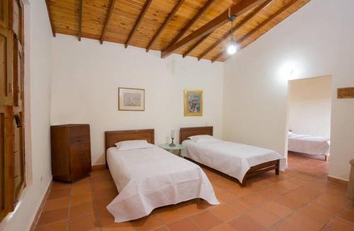 Marinilla Villa | Casa finca amplia y acogedora en Guatape