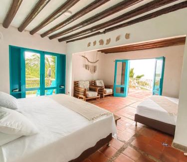 Isla Tintipan Hotel | Casa Tinti
