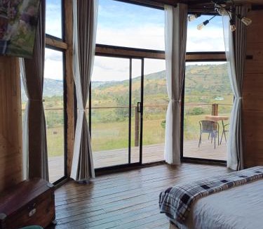 Macheta Ski Chalet | Cabaña al aire libre en Macheta Cundinamarca - Tiny House - Glamping Caelum