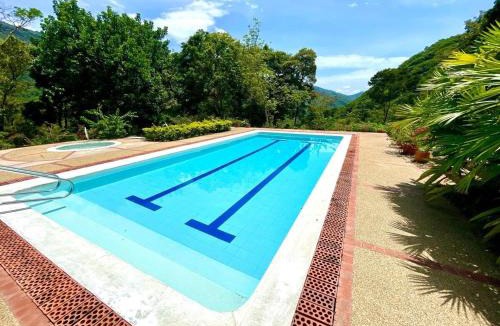 Tobia House | Hermosa Casa FINCA Piscina Voleibol WiFi Villeta