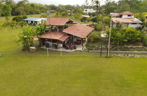 Pitalito Hotel | oBeja negra Muki