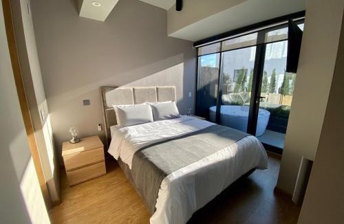 Calle 100 Apartment | Luxury Loft in Bogota with Private Terrace and Jacuzzi