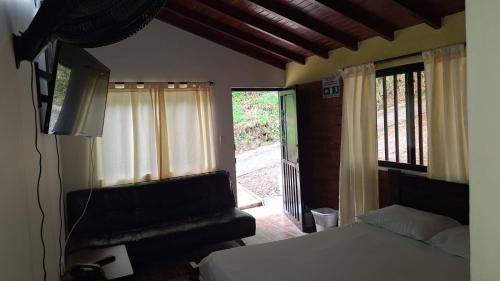 Supia Bed & Breakfast | Alojamiento Campestre Cabañas Mirador Ingrumá Riosucio Caldas