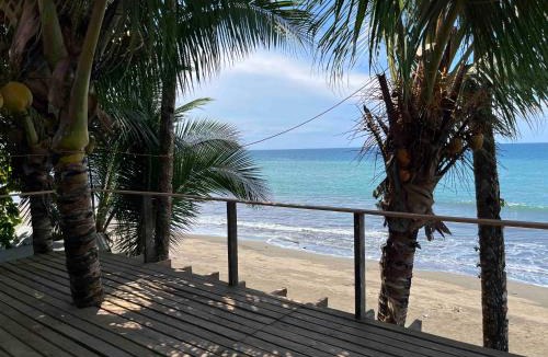 Nuqui Hotel | CABAÑA TELLO SURF
