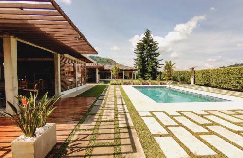 La Estrella Hotel | The Coffee Club Campestre